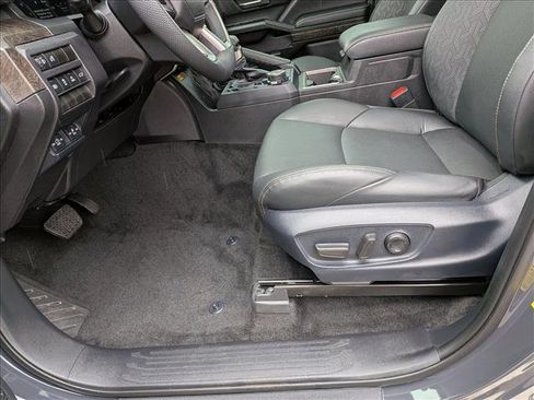 Certified 2026 Toyota Tacoma Limited AWD/4WD image 15