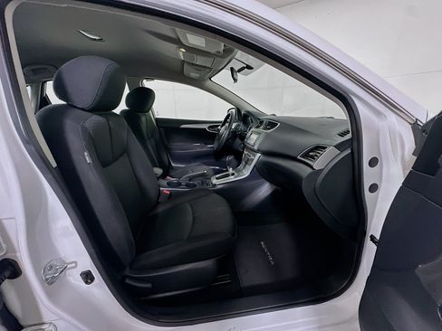 Used 2014 Nissan Sentra SR w/ SR Driver Package FWD image 29