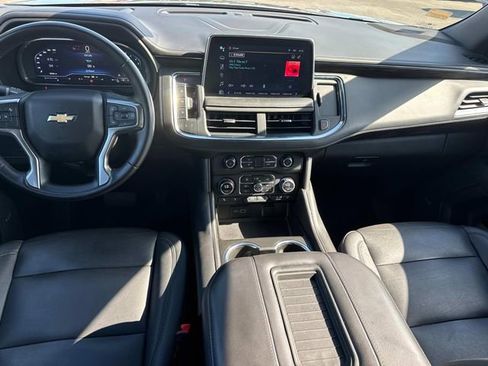 Used 2023 Chevrolet Suburban LT image 19