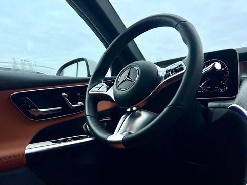 Certified 2026 Mercedes-Benz GLC 300 4MATIC image 15