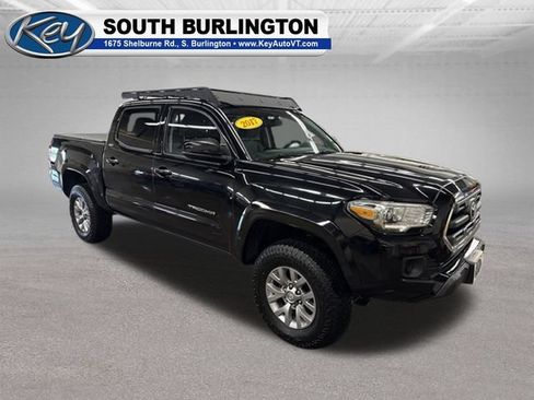 Used 2017 Toyota Tacoma SR5 w/ Tow Package AWD/4WD image 9