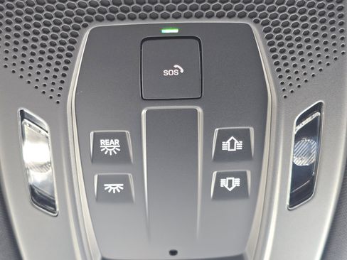 Used 2026 Porsche Cayenne S AWD/4WD image 16