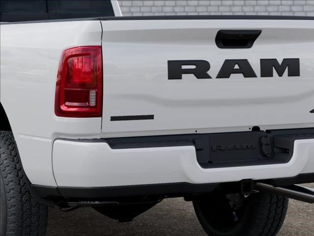 New 2026 RAM 3500 Big Horn AWD/4WD image 14