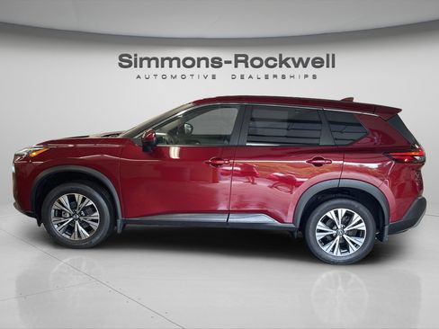 Used 2023 Nissan Rogue SV AWD/4WD image 2