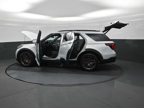 New 2026 Ford Explorer ST w/ Sun And Sound Package AWD/4WD image 38