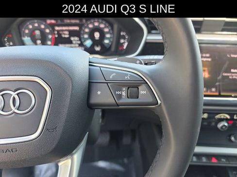 Used 2024 Audi Q3 2.0T Premium Plus w/ Premium Plus Package AWD/4WD image 29