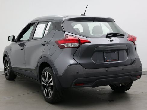 Used 2020 Nissan Kicks SV FWD image 5
