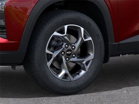 New 2026 Chevrolet Trax LT w/ Driver Confidence Package image 9