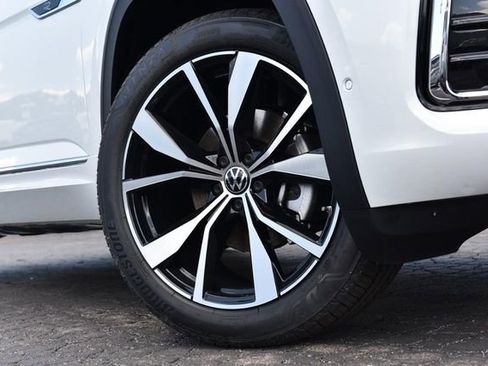 New 2026 Volkswagen Atlas SEL Premium R-Line AWD/4WD image 3