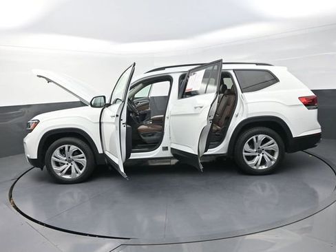 Used 2022 Volkswagen Atlas SE image 38