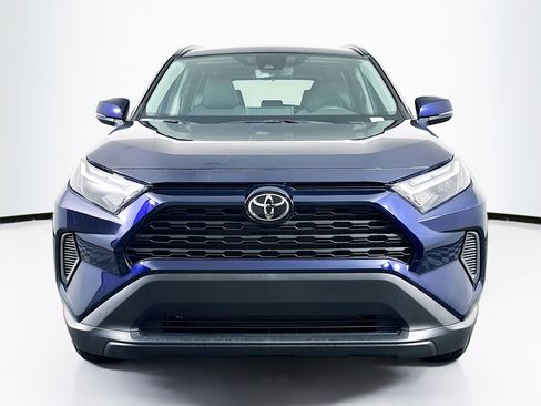 Used 2025 Toyota RAV4 XLE w/ Convenience Package image 2