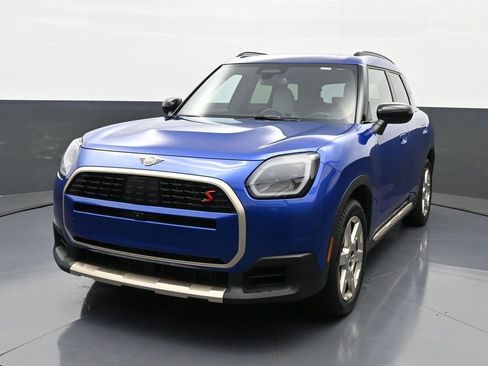 Used 2025 MINI Cooper Countryman S w/ Comfort Package Max image 1