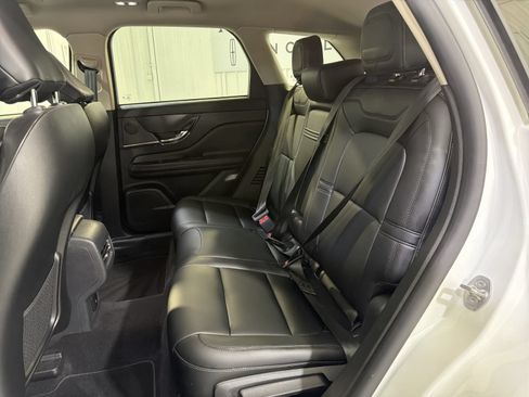 Used 2025 Lincoln Corsair FWD image 24