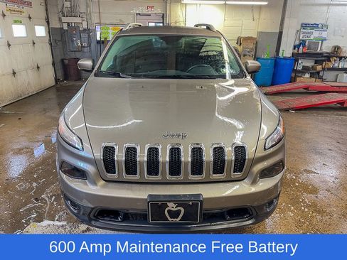 Used 2017 Jeep Cherokee Latitude w/ Safety/Convenience Group image 8