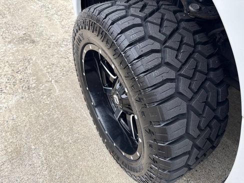 Used 2017 Ford F150 XL w/ Equipment Group 101A Mid image 10