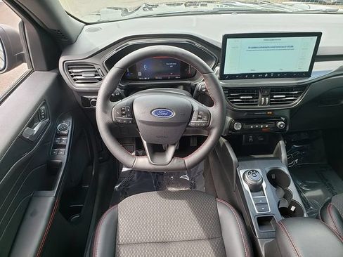 Used 2025 Ford Escape ST-Line w/ Tech Pack #1 FWD image 14