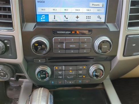 Used 2018 Ford F150 Lariat w/ Equipment Group 502A Luxury image 19