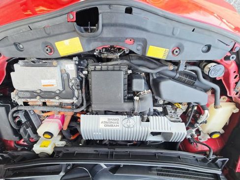 Used 2012 Toyota Prius Three image 31