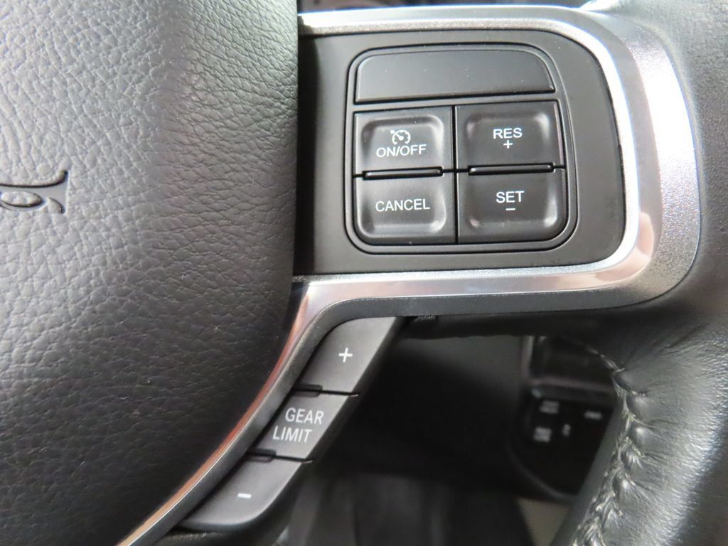 Used 2022 RAM 2500 Laramie AWD/4WD image 41