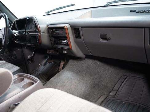 Used 1989 Ford Bronco AWD/4WD image 38
