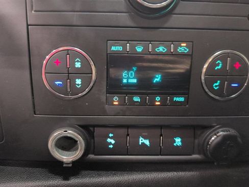 Used 2011 GMC Sierra 1500 SLE w/ Power Tech Package AWD/4WD image 13
