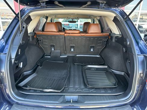 Used 2018 Subaru Outback 3.6R Touring w/ Popular Package #3 image 13