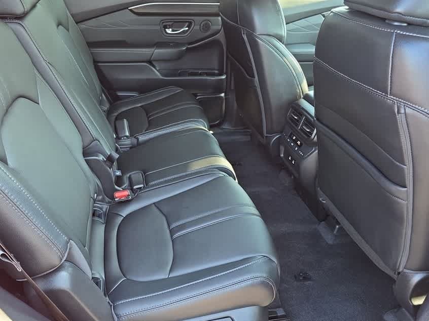 New 2026 Honda Pilot Touring image 6