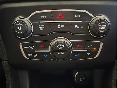 Used 2015 Dodge Charger R/T image 24