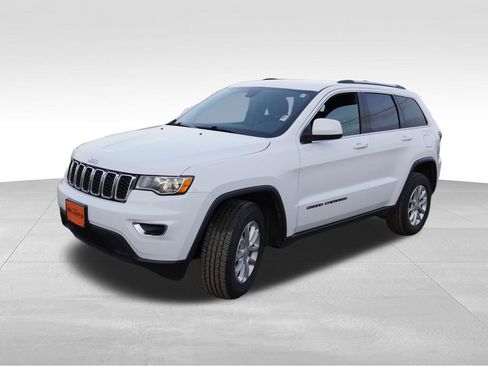Certified 2021 Jeep Grand Cherokee Laredo image 11