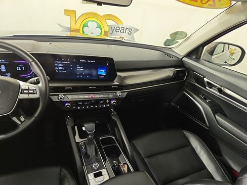 Used 2025 Kia Telluride S FWD image 26