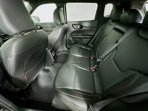 Certified 2025 Jeep Compass Trailhawk w/ Trailhawk Elite Group image 35