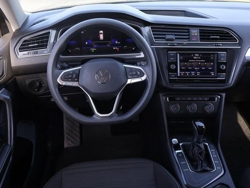 Certified 2023 Volkswagen Tiguan S image 15