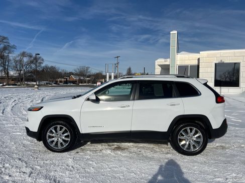 Used 2016 Jeep Cherokee Limited image 4