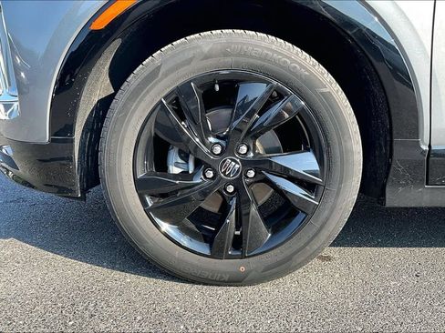 Used 2024 Buick Encore GX Sport Touring w/ Comfort Package FWD image 2
