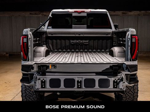 Used 2025 GMC Sierra 2500 AT4 w/ AT4 Premium Plus Package image 9