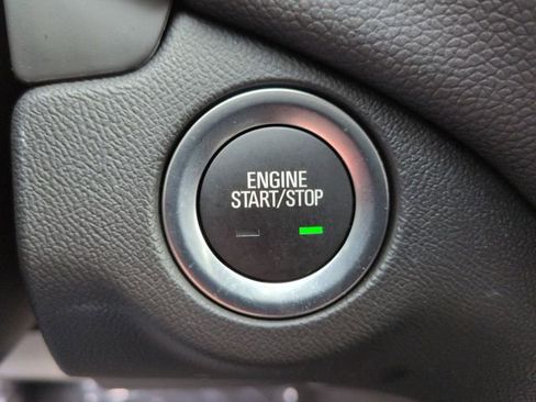 Used 2024 Chevrolet Equinox LT image 17