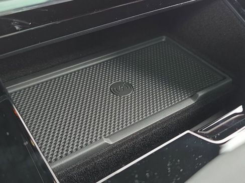 New 2025 Land Rover Range Rover Sport Dynamic SE AWD/4WD image 26