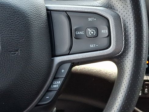Used 2024 RAM 2500 Tradesman w/ Chrome Appearance Group AWD/4WD image 21