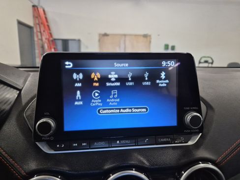 Used 2025 Nissan Sentra SR FWD image 31