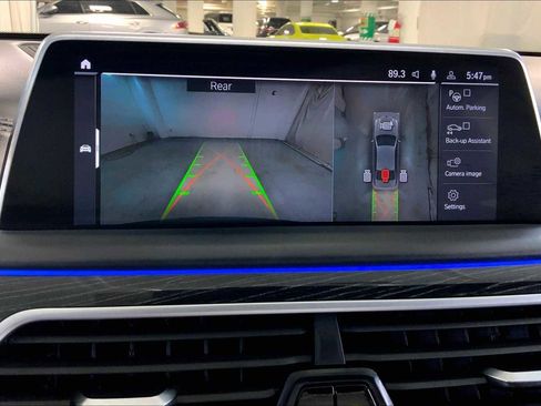 Used 2022 BMW ALPINA B7 xDrive w/ Luxury Rear Seating Package image 26