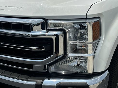 Used 2020 Ford F250 Lariat w/ Lariat Ultimate Package AWD/4WD image 11