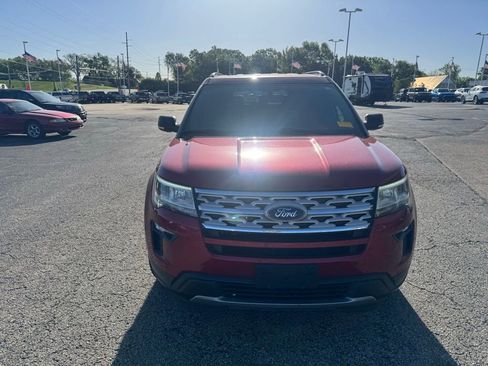 Used 2019 Ford Explorer XLT w/ Equipment Group 201A FWD image 5