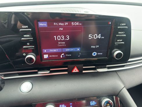 Used 2021 Hyundai Elantra SEL w/ Convenience + Premium Package FWD image 20
