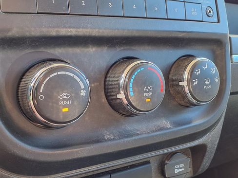 Used 2014 Jeep Patriot Sport AWD/4WD image 19