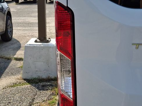 Used 2023 Ford Transit 350 XL RWD image 9
