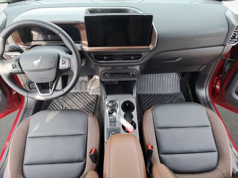 Used 2025 Ford Bronco Sport Outer Banks w/ Outer Banks Tech Package+ image 9