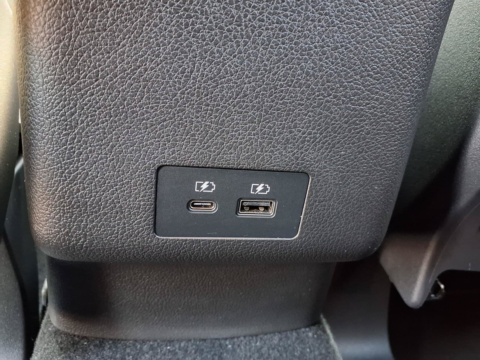 Used 2025 Mitsubishi Outlander Sport LE AWD/4WD image 22