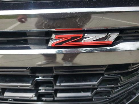 Used 2021 Chevrolet Tahoe Z71 w/ Z71 Off-Road Package image 11