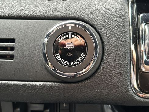 Used 2021 Lincoln Navigator Reserve w/ Luxury Package image 36