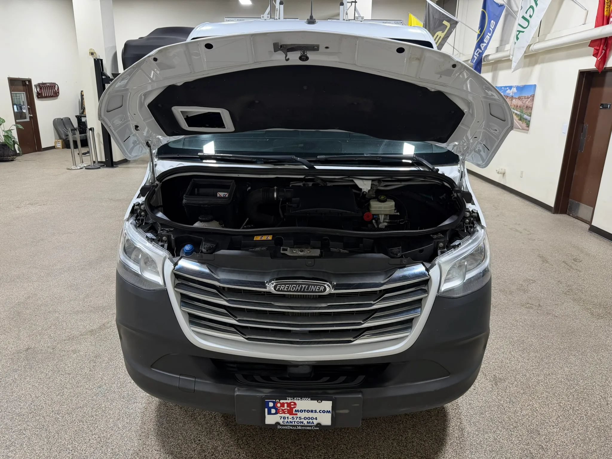 Used 2019 Freightliner Sprinter 144 RWD image 47